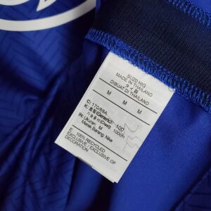 Camiseta Chelsea 2020/21 Local - detalle escudo