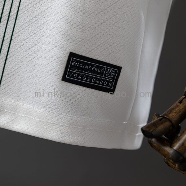 Camiseta Chelsea 2023/24 Visita - detalle escudo