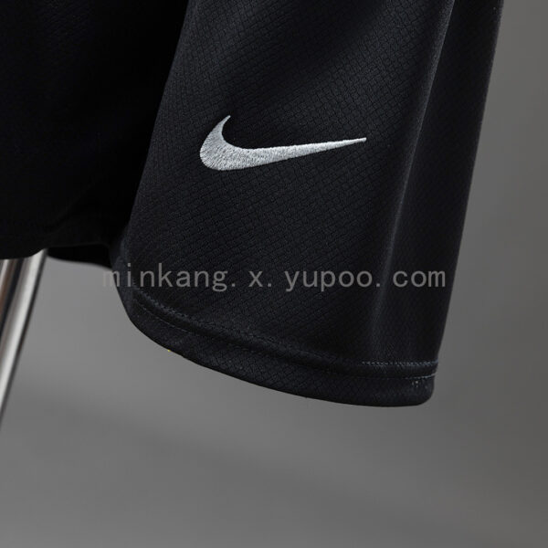 Camiseta Chelsea 2024/25 Tercera - detalle escudo