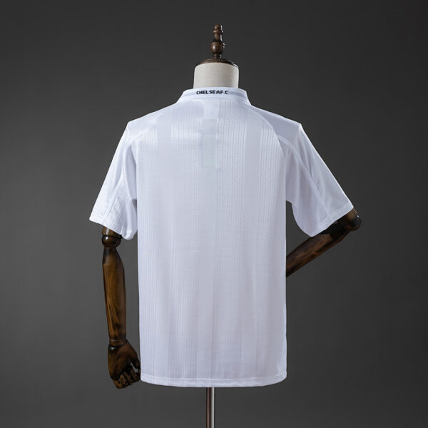 Camiseta Chelsea 1990 Retro Visita - detalle escudo