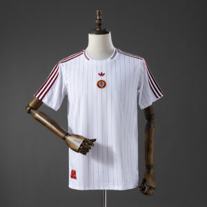 Camiseta Aston Villa 1983 Retro Local - detalle escudo