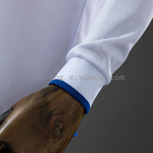 Camiseta Chelsea 1998/99 Retro Visita Manga Larga - detalle escudo