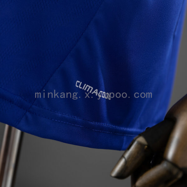 Camiseta Chelsea 2013/14 Retro Local Manga Larga - detalle escudo