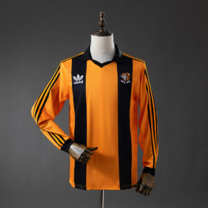 Camiseta Hull City 1980 Retro Local Manga Larga - detalle escudo Hull City