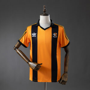 Camiseta Hull City 1981 Retro Local - detalle escudo