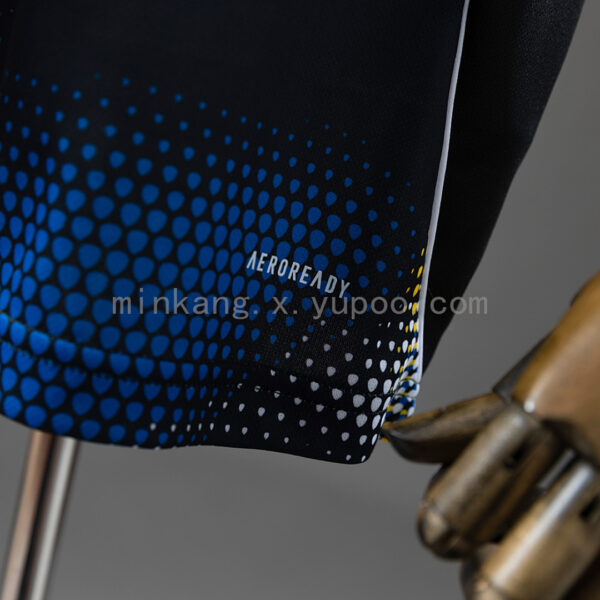 Camiseta Leeds United 2022/23 Tercera - detalle escudo