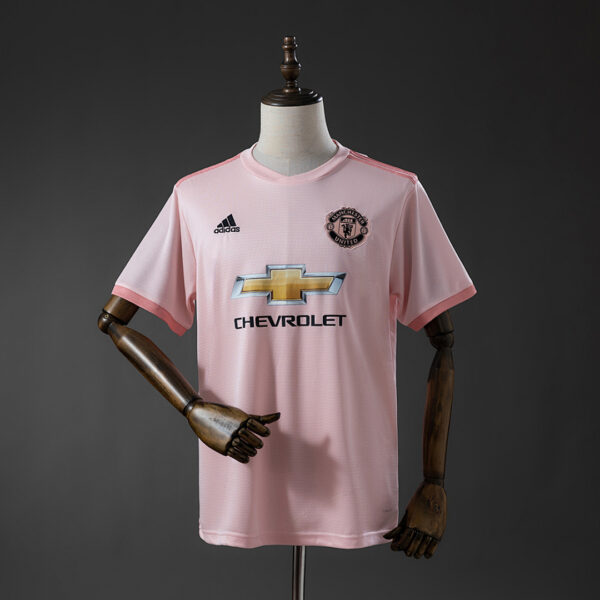Camiseta Manchester United 2018/19 Tercera Retro - detalle escudo