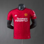 Camiseta Manchester United 2023/24 Local Versión Jugador - detalle escudo