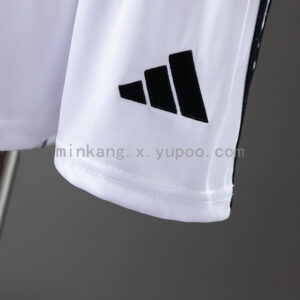 Camiseta Manchester United 2024/25 Local Niño - detalle escudo