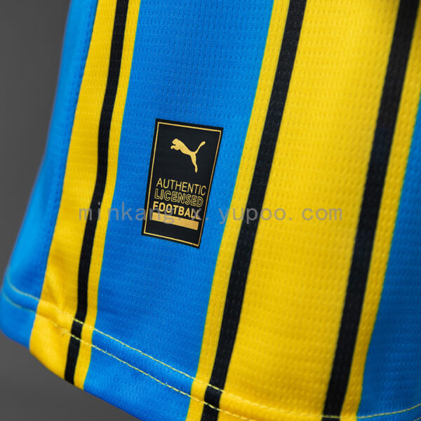 Camiseta Southampton FC 2021/22 Visita - detalle escudo