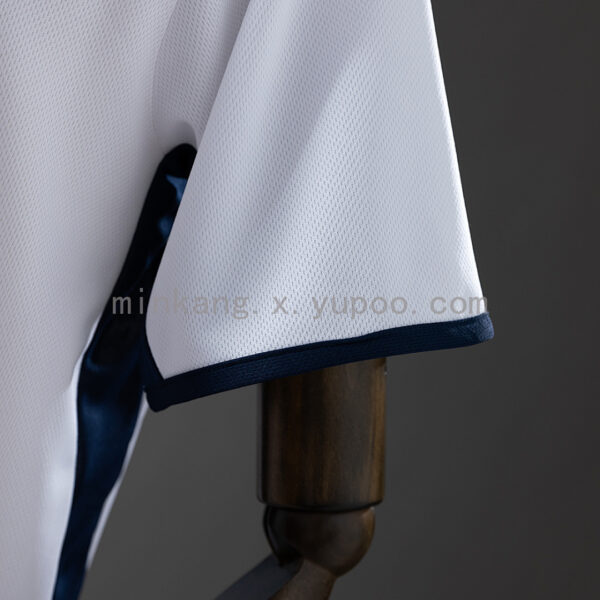 Camiseta Tottenham Hotspur 2006/07 Local - detalle escudo
