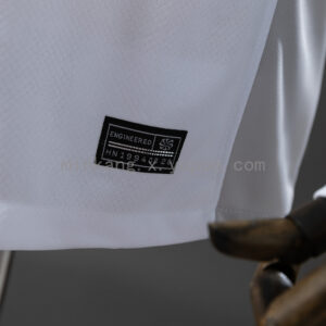 Camiseta Tottenham Hotspur 2023/24 Local Manga Larga - detalle escudo y marca