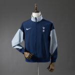 Camiseta Tottenham Hotspur 2023/24 Entrenamiento Cortaviento - detalle escudo