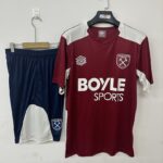 Camiseta West Ham United 2023/24 Entrenamiento - vista trasera y shorts