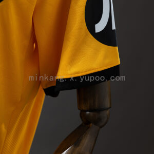 Camiseta Wolverhampton Wanderers 2022/23 Local - detalle escudo