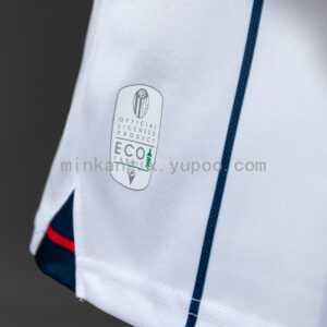Camiseta Bologna 2023/24 Visita - detalle escudo