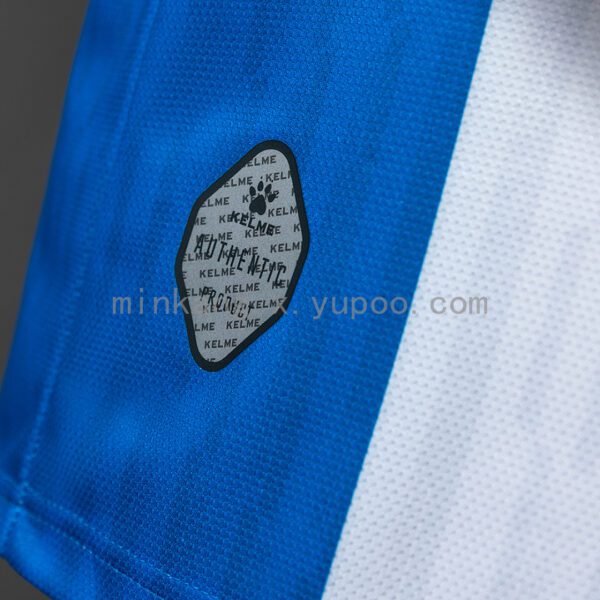 Camiseta Espanyol 2021/22 Local — detalle escudo