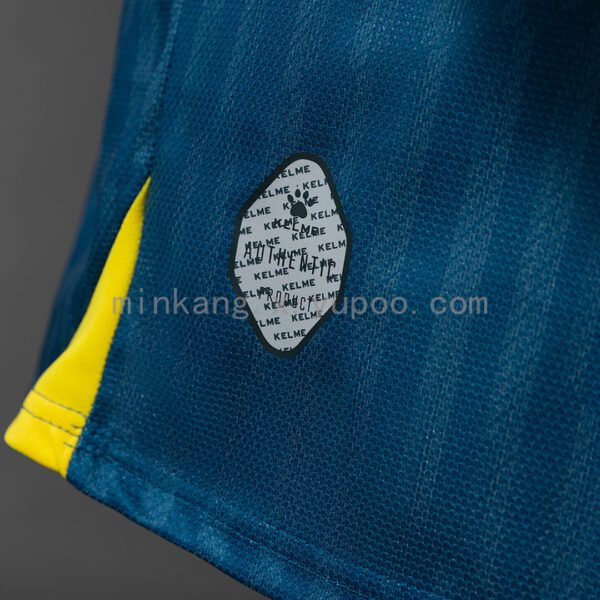 Camiseta Espanyol 2024/25 Tercera — detalle escudo