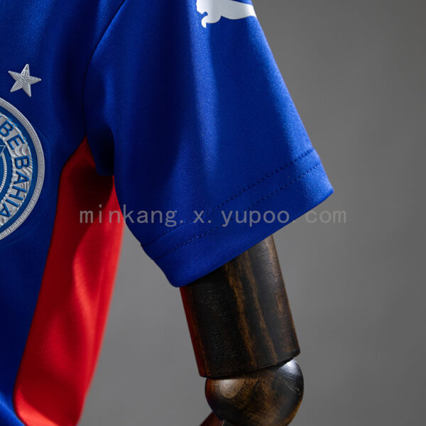 Camiseta Bahia 2024/25 Local Niño — detalle escudo