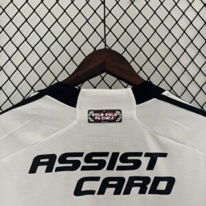 Camiseta Colo Colo 2024 Local - detalle escudo