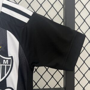 Camiseta Atletico Mineiro 2024/25 Local — detalle escudo