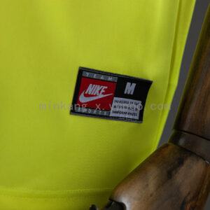 Camiseta Borussia Dortmund 1997 Retro Local - detalle escudo