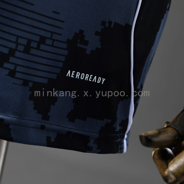 Camiseta Eintracht Frankfurt 2022/23 Tercera - vista trasera