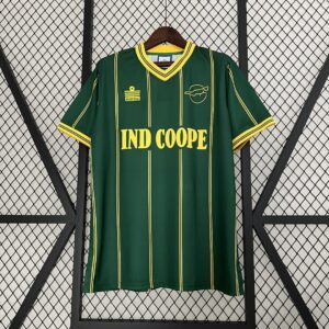 Camiseta Leicester City 1984 Retro Visitante - detalle escudo