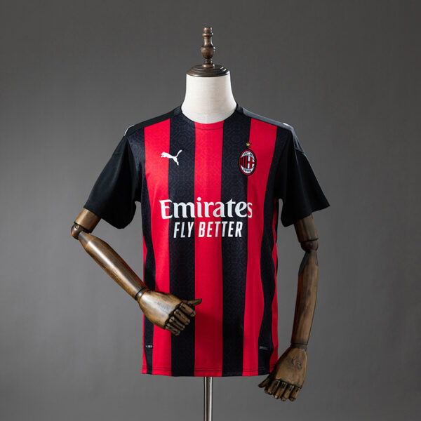 Camiseta AC Milan 2021/22 Local Retro - vista trasera