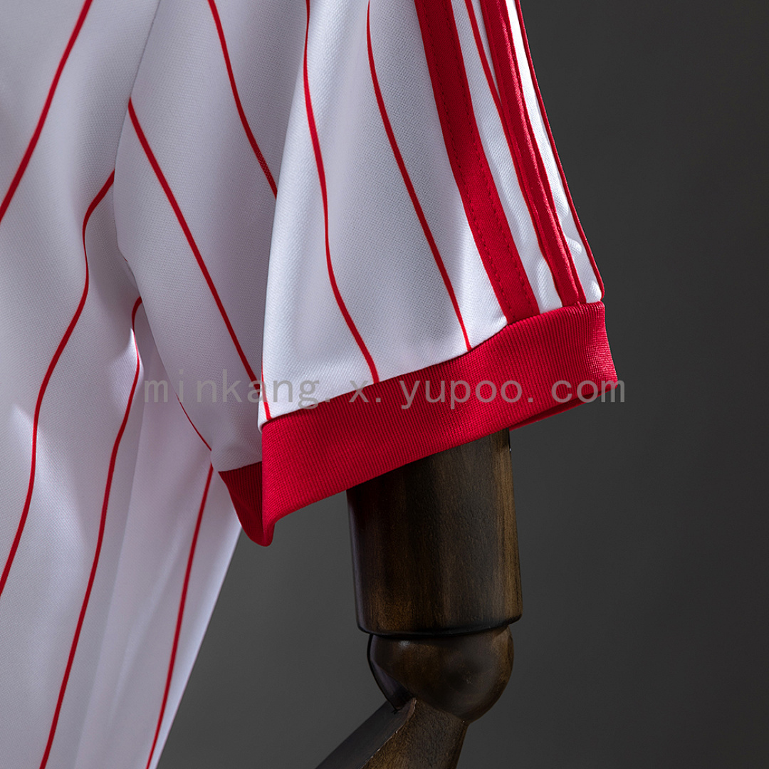 Camiseta 1. FC Köln 1978 Retro Local - detalle escudo