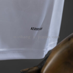 Camiseta AS Roma 1991 Tercera Retro - detalle escudo AR