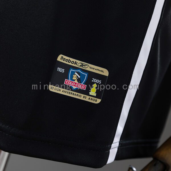 Camiseta Colo Colo 2005 Retro Visita - detalle logo Reebok