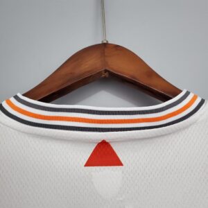 Camiseta Atletico Mineiro 2023/24 Local — detalle escudo