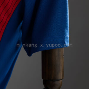 Camiseta Esporte Clube Bahia 2024 Visita — detalle escudo