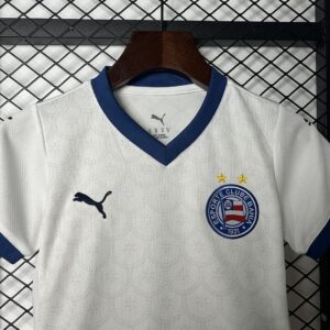 Camiseta Esporte Clube Bahia 2024/25 Local — detalle escudo