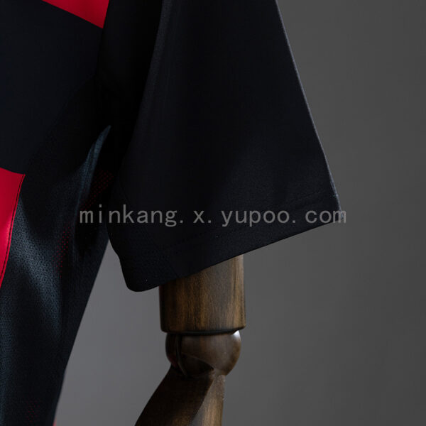 Camiseta Flamengo 2000 Retro Local — detalle escudo