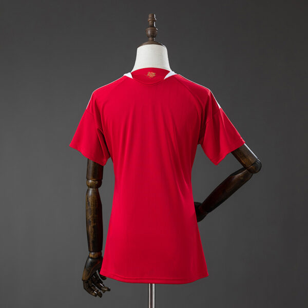 Camiseta Sport Club Internacional 2024/25 Local Mujer — detalle escudo y estrellas