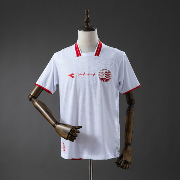 Camiseta Náutico 2023 Visita — detalle escudo