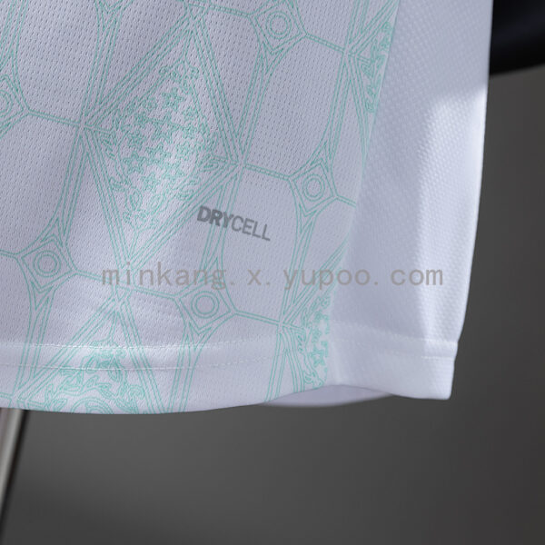 Camiseta Palmeiras 2024 Local — detalle escudo