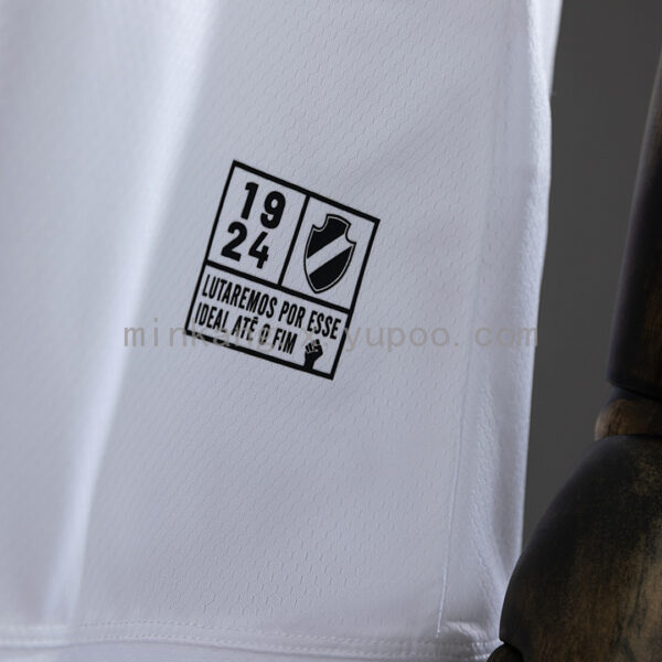 Camiseta Vasco da Gama Conmemorativa 1924 Mujer – detalle escudo y fecha 1924