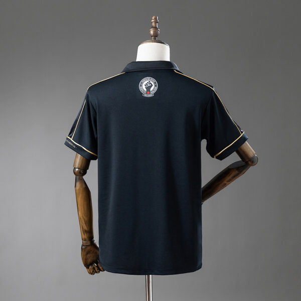 Camiseta Vasco da Gama 2024/25 Local — detalle del escudo