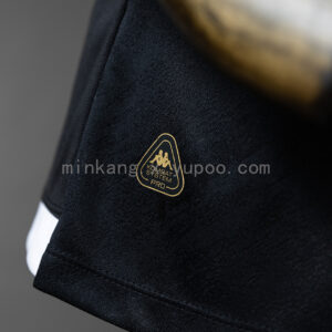 Camiseta Vasco da Gama 2024/25 Local Mujer — detalle del escudo Cruz de Malta