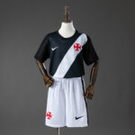 Camiseta Vasco da Gama 2024/25 Local — detalle escudo