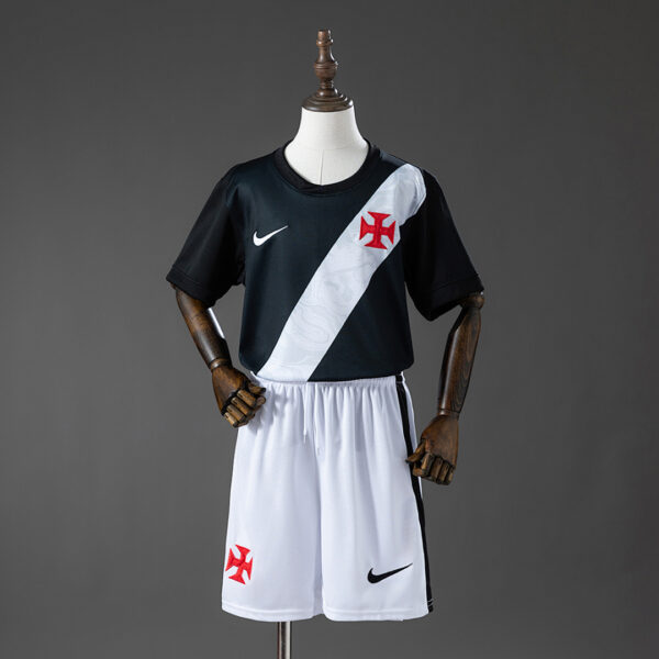Camiseta Vasco da Gama 2024/25 Local — detalle escudo