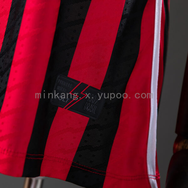 Camiseta Vitoria 2023/24 Local Mujer — detalle escudo