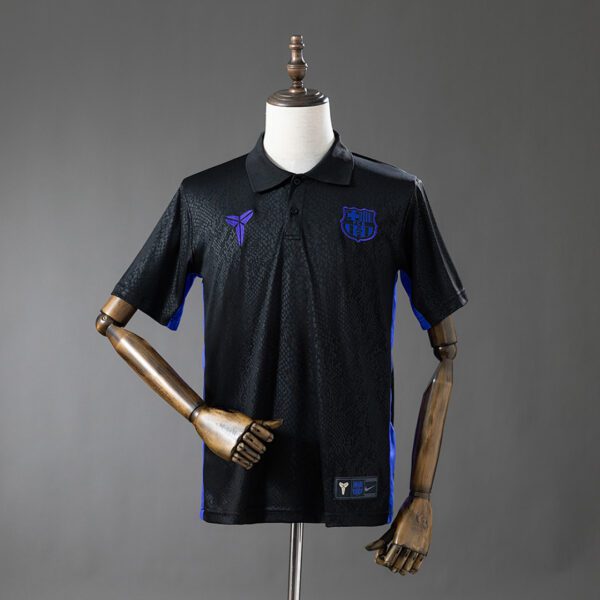 Camiseta Kobe Bryant Homenaje Polo - detalle patrón serpiente