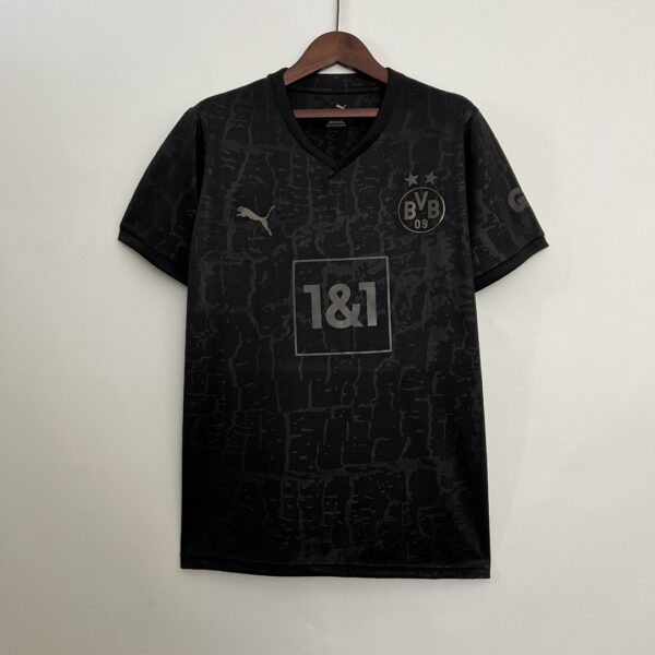 Camiseta Borussia Dortmund Edición Especial Oscura - detalle