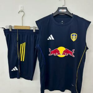 Camiseta Leeds United 2023/24 Entrenamiento - vista frontal