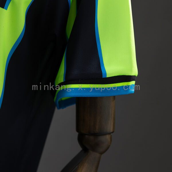 Camiseta Manchester City 1996/97 Visita Retro - vista trasera