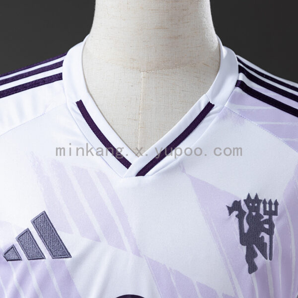 Camiseta Manchester United 2022/23 Tercera - vista trasera